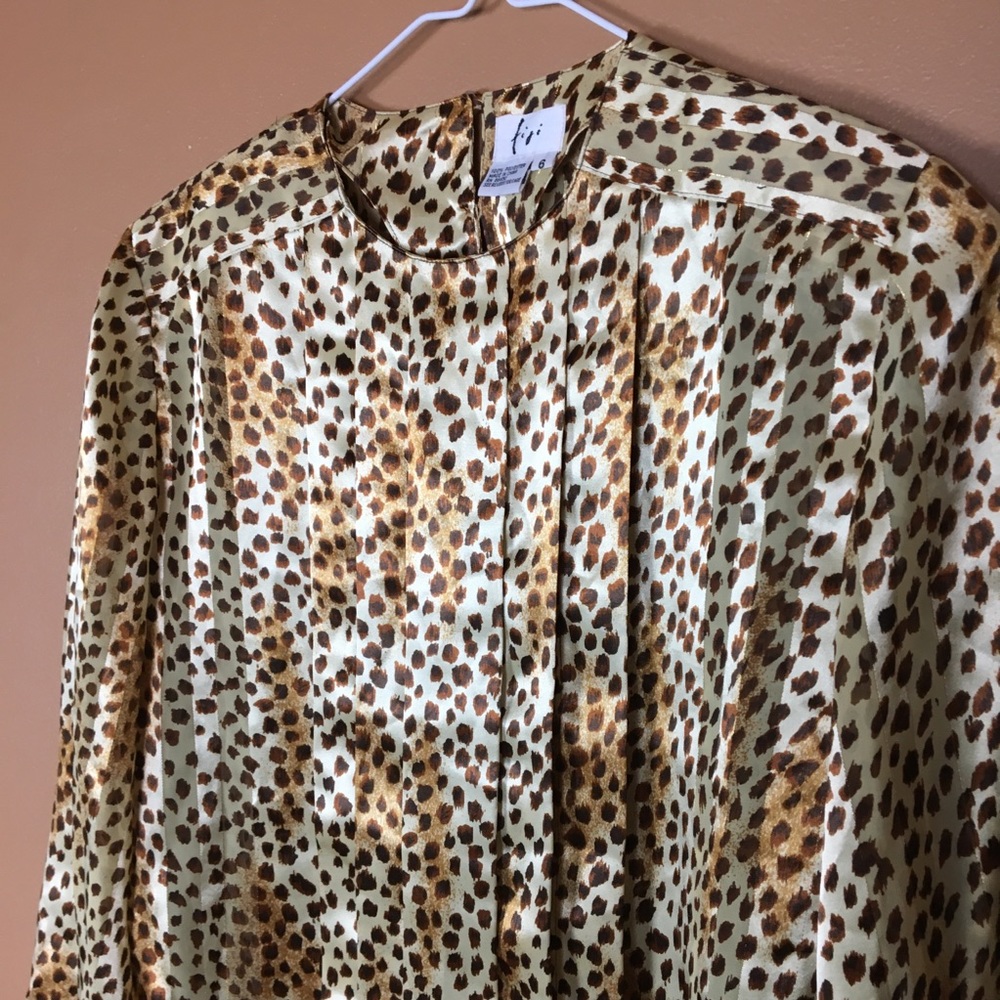 VINTAGE / Cheetah Print + Gold Blouse - Picture 3 of 7